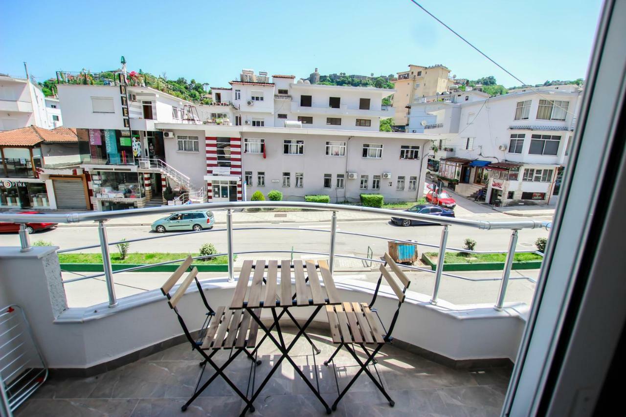 Brilant Luxury Apartment Gjirokastër Екстериор снимка